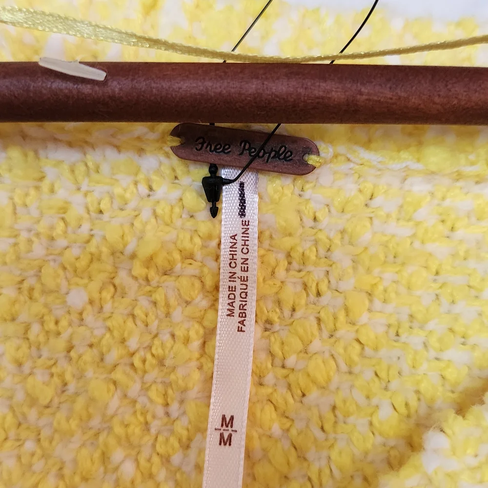 FREE PEOPLE FOUND MY FRIEND‎ PULLOVER SWEATER SUNSHINE Yellow SZ MED NWOT